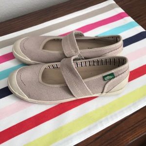 BRAND NEW!! Never worn Simple Brand Khaki Slip Ons